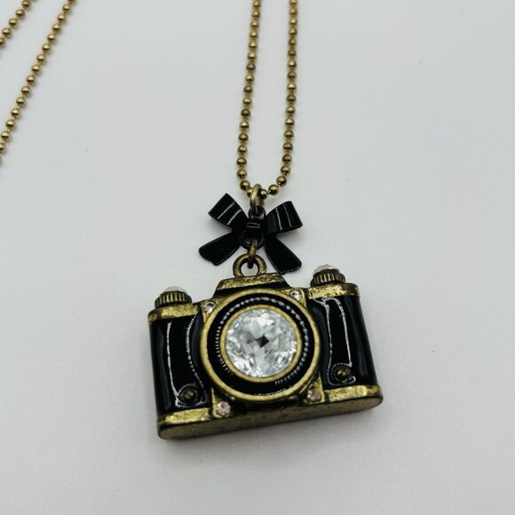 Betsy Johnson Silver Tone Camera  Black Enamel And Rhinestones Necklace - Picture 2 of 7